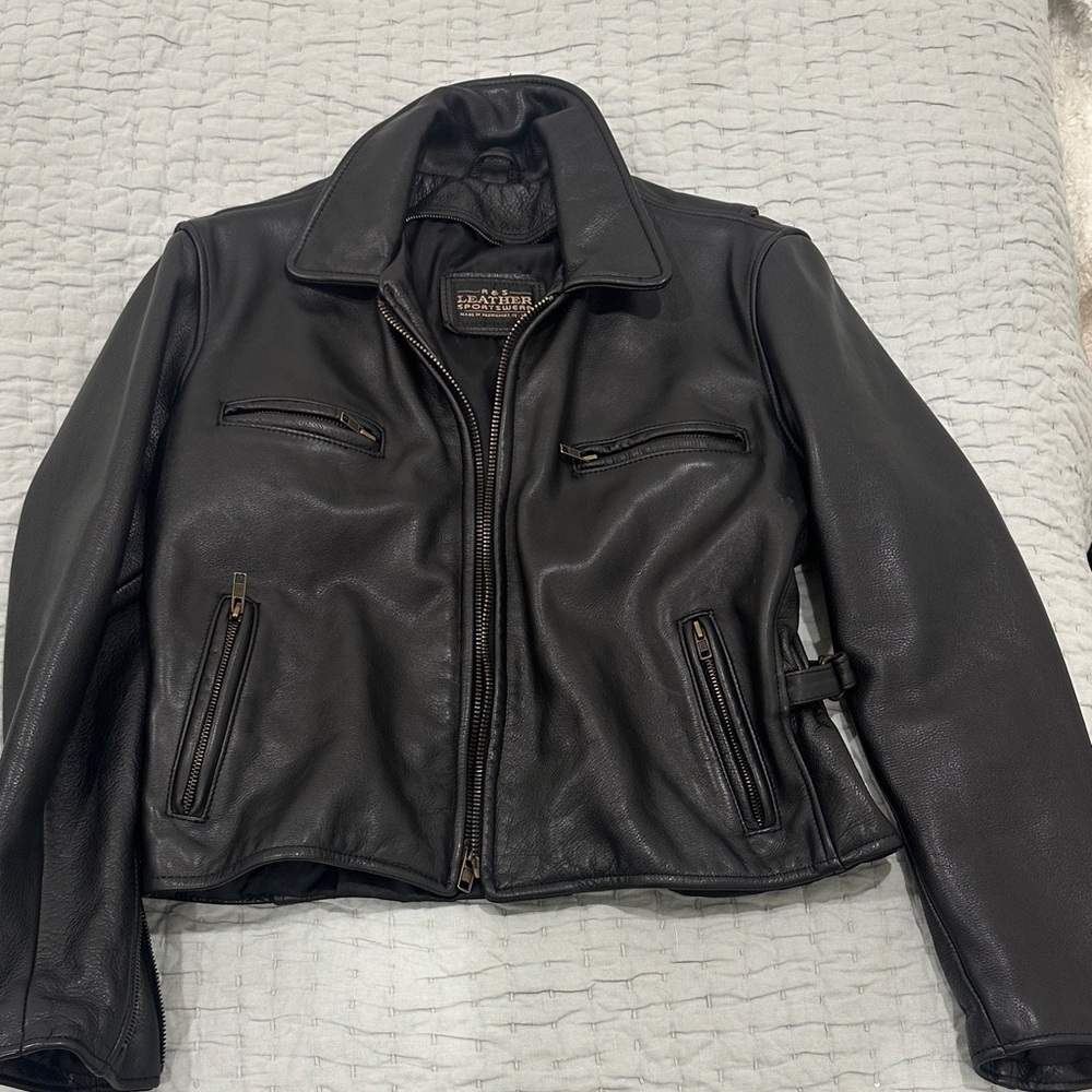 Vintage Black Leather Zip-Front Women's Jacket
